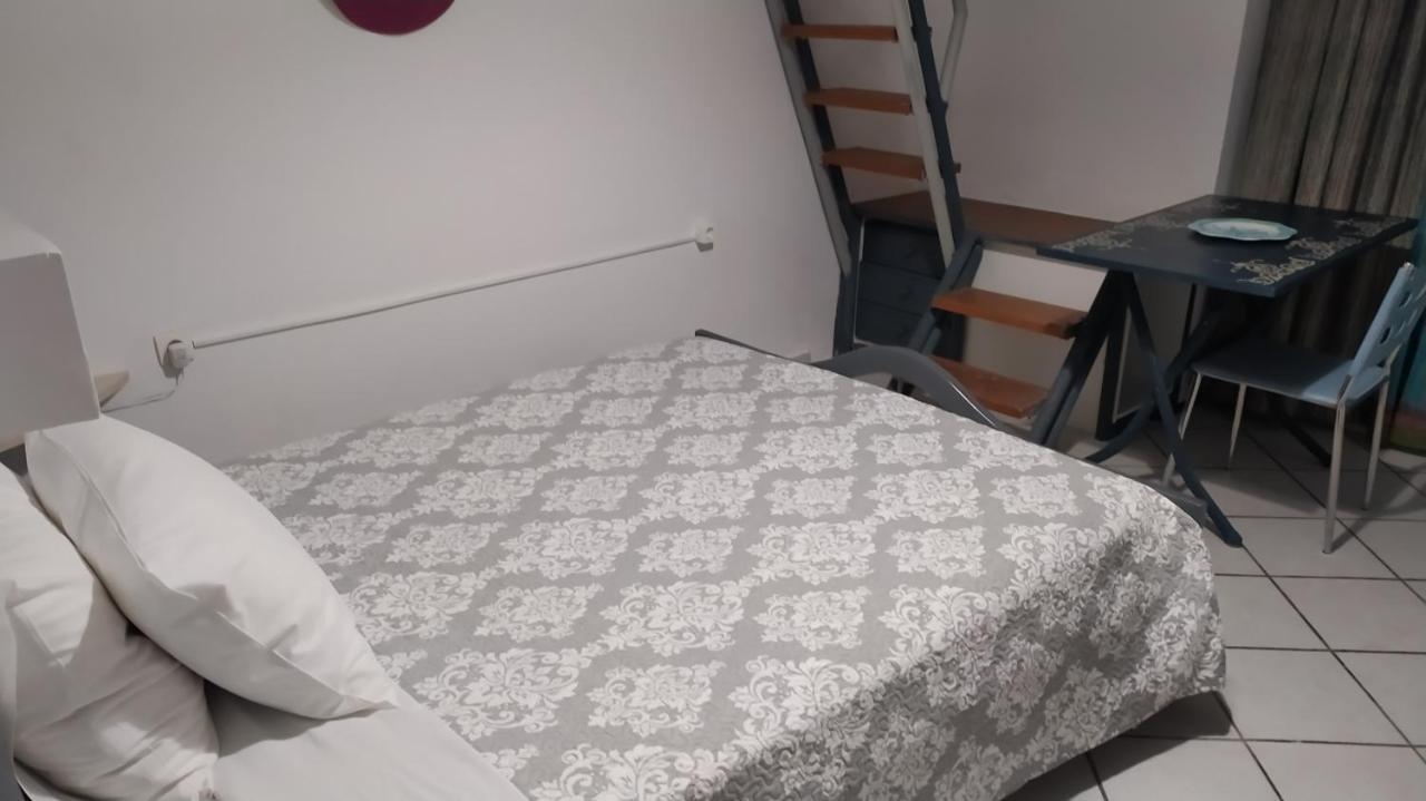 Blue Dreams Pensionat Almiropótamos Eksteriør billede